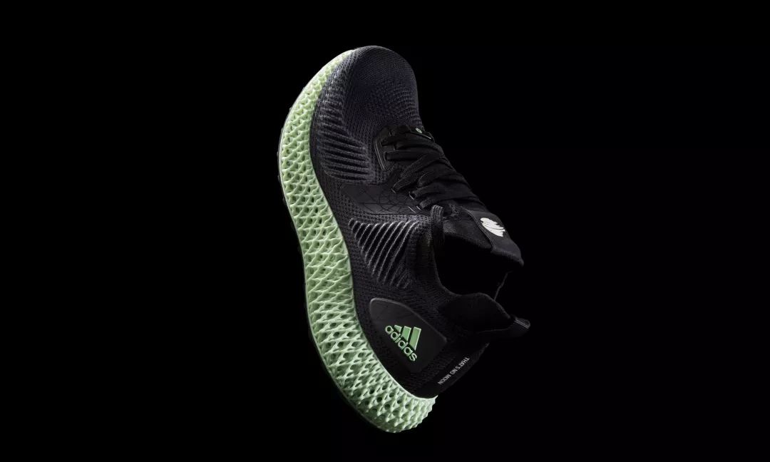 卡西欧G-SHOCK发布多彩碳纤维腕表,卡西欧碳纤维手表测评