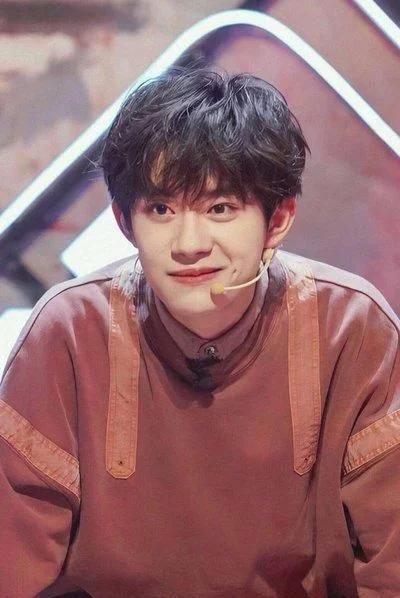 蔡徐坤排名第二是哪次,蔡徐坤周杰伦人气榜