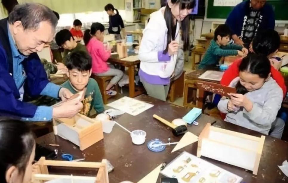 日本人为什么爱搞发明？一张纸在他们手上，立马不一样