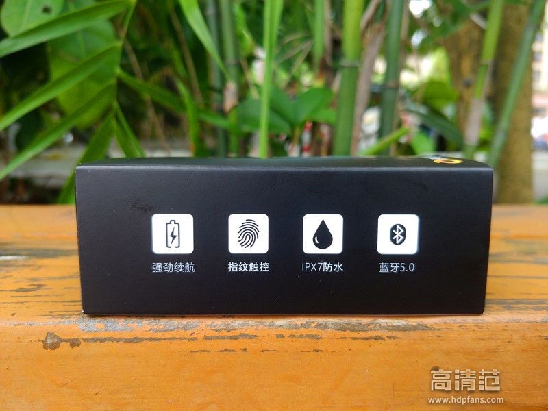 低调但性价比超高--芒果嗨Q小Q真无线蓝牙耳机