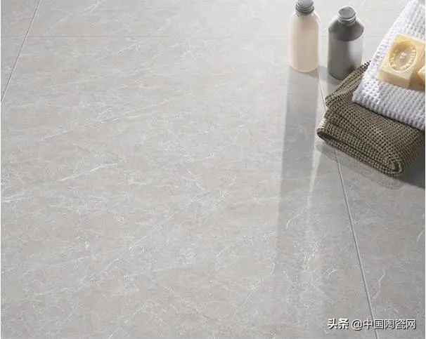 陶瓷颜色偏灰白,高级灰陶瓷