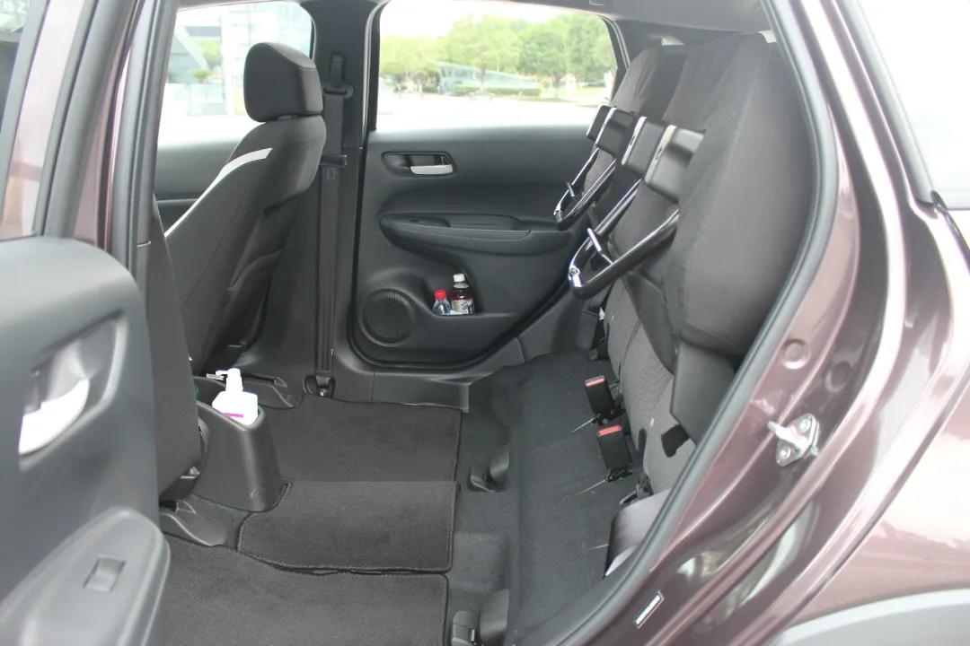 小型汽车的底盘都多高,小型车底盘