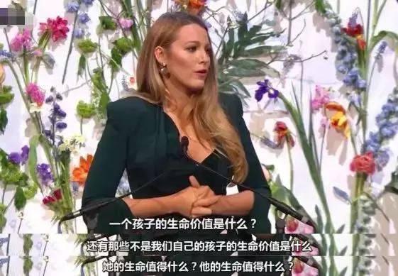 三岁男孩遭亲妈狠踢,3岁孩子被妈妈狠踢现场