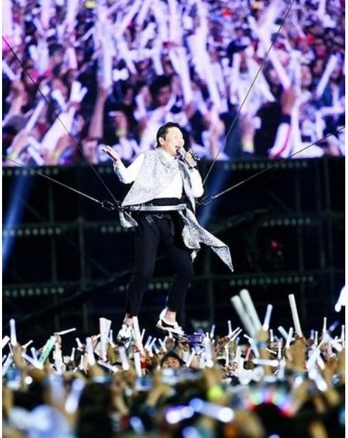 凭《江南style》爆红，如今销声匿迹，鸟叔是资本的牺牲品吗？