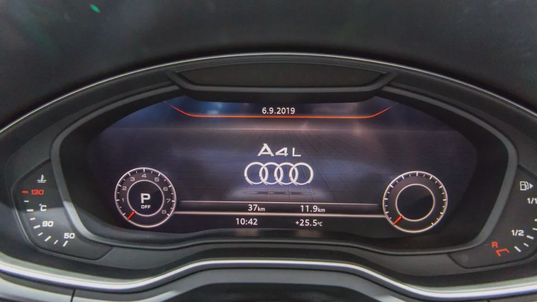 奥迪a4l45quattro臻选动感型,18款奥迪a4l45quattro试驾