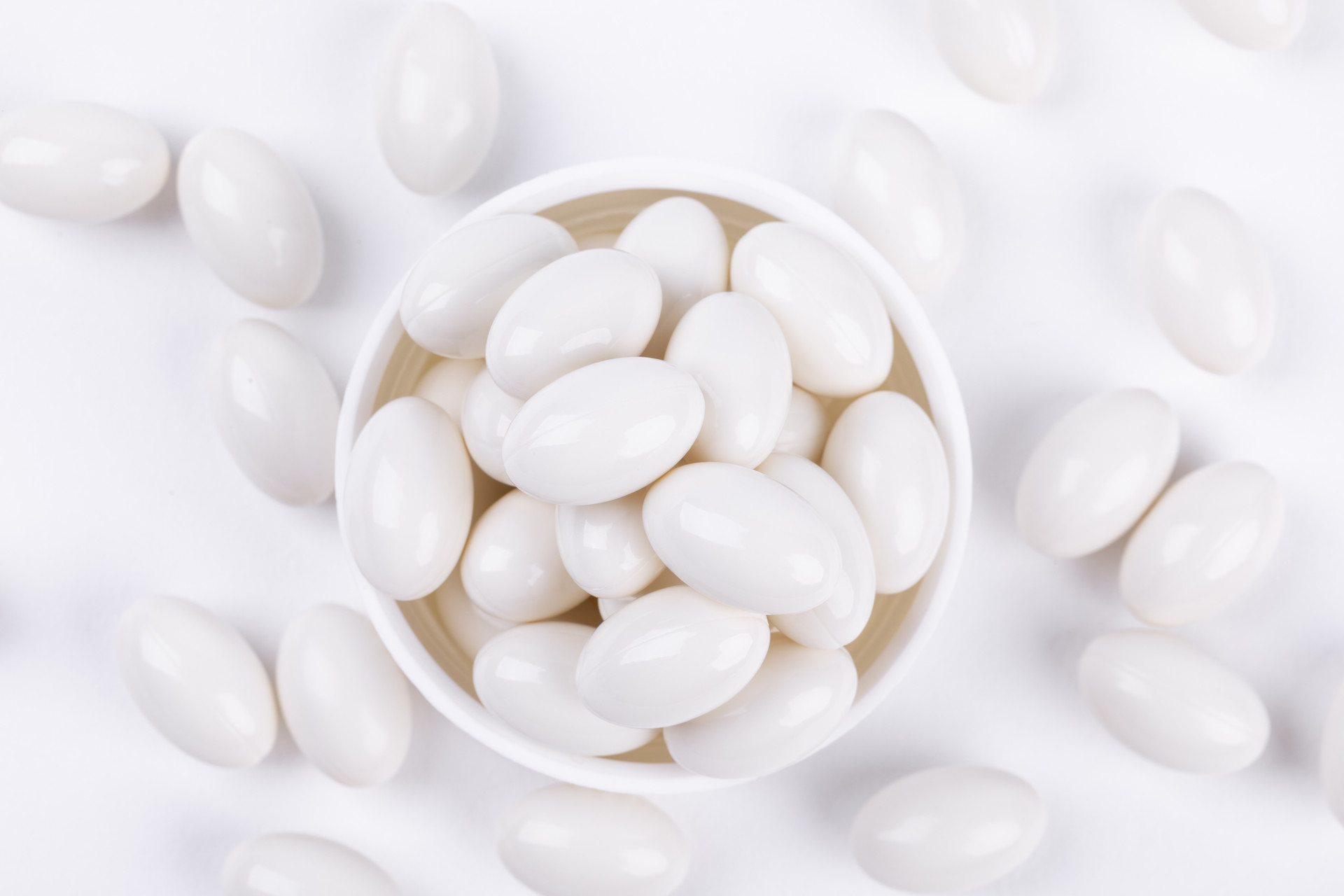 乳腺癌吃来曲唑能促进排卵好吗,乳腺癌绝经后吃来曲唑片的副作用