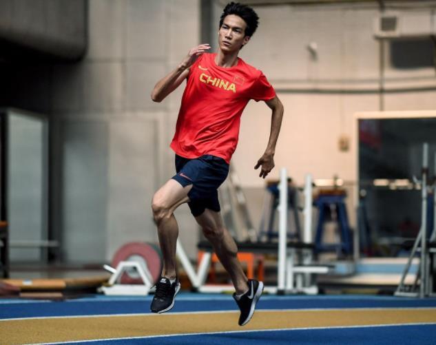 王宇2018年跳高夺冠,王宇跳高高光时刻