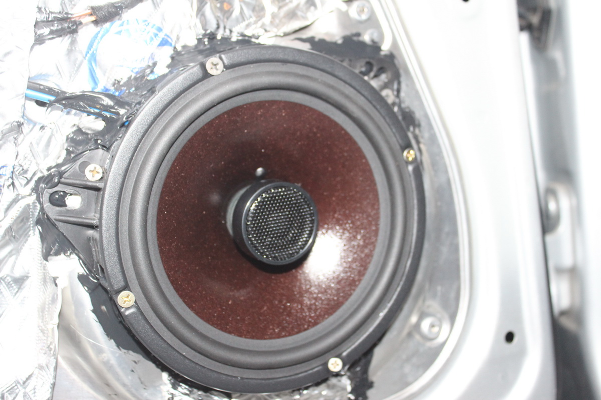 15款奔驰glk300无损升级音响,奔驰glk300用的什么音响