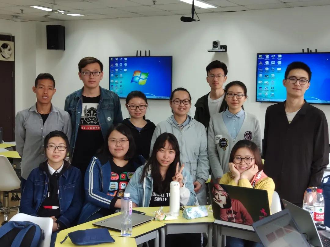 致力于培养产业精英和行业领袖！欢迎报考北京交通大学经济管理学院！