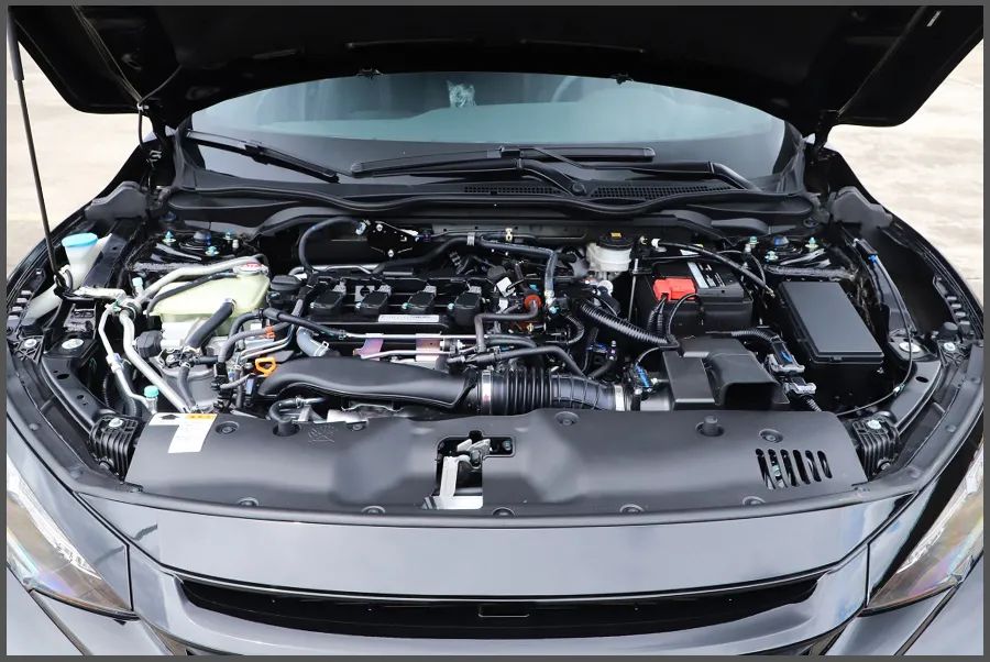 两厢思域和type-r对比,两厢思域与typer