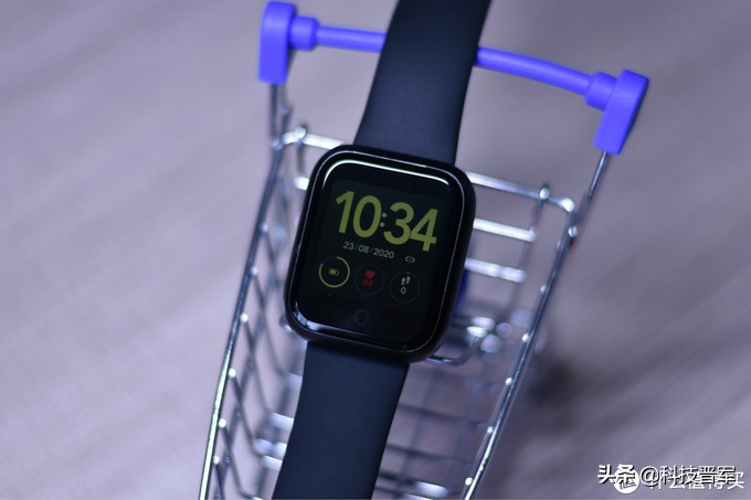 简悦智能手表好还是手环好,简悦智能手表的使用方法