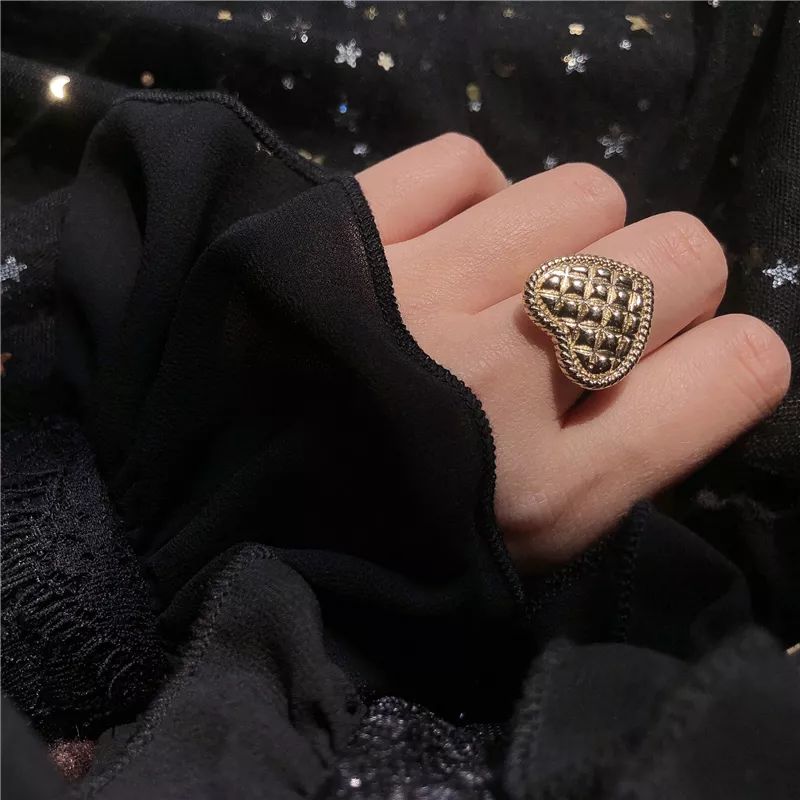 耐看的平价戒指牌子有哪些,拼多多平价戒指胖手