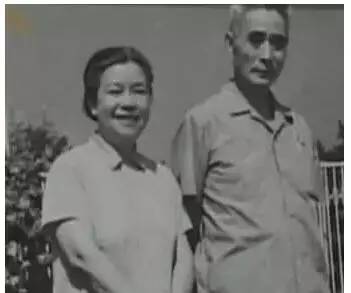 黄维妻子为什么跳河自尽,妻子苦等丈夫7年完整版大结局