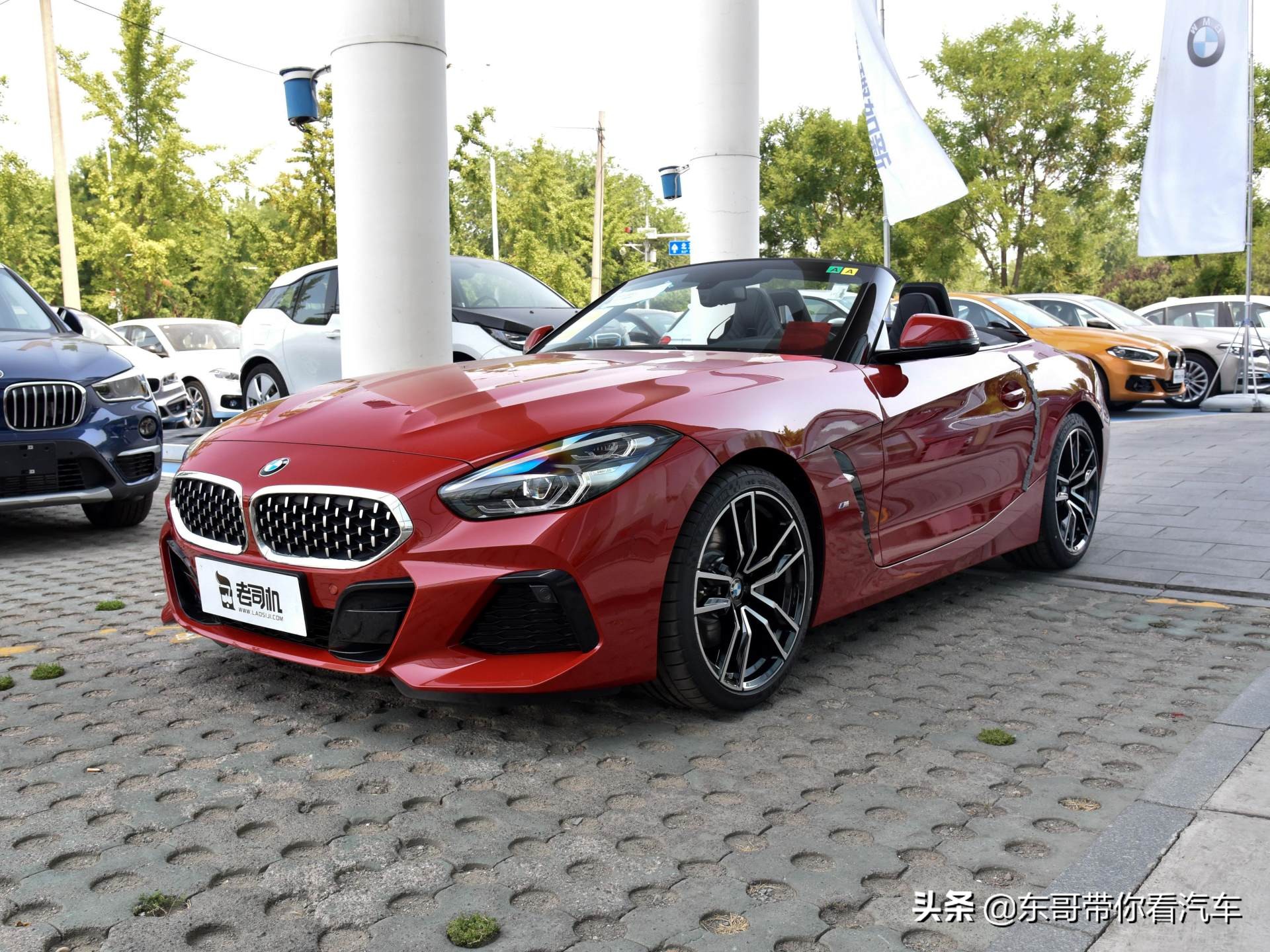 宝马z4敞篷2022款性能版试驾视频,宝马z4硬顶敞篷2021款落地价