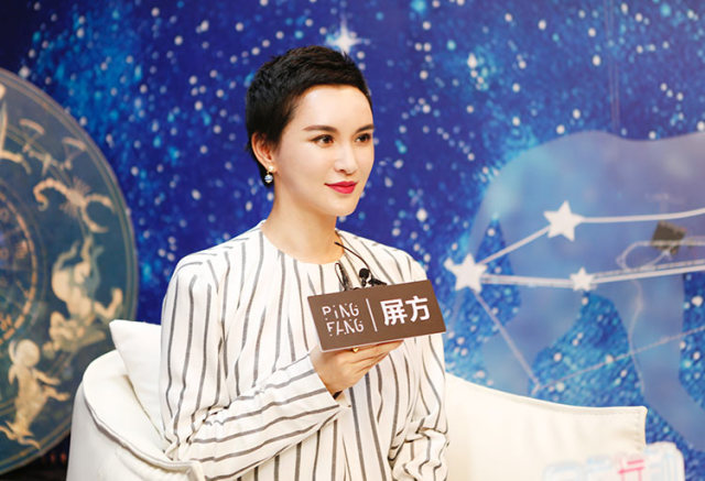 “神婆”莫小奇：大学怀孕生子，败光父母80万，圈内“乌鸦嘴”