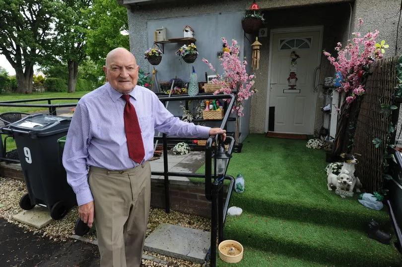 洪水灾害学校,学校下暴雨被水淹了