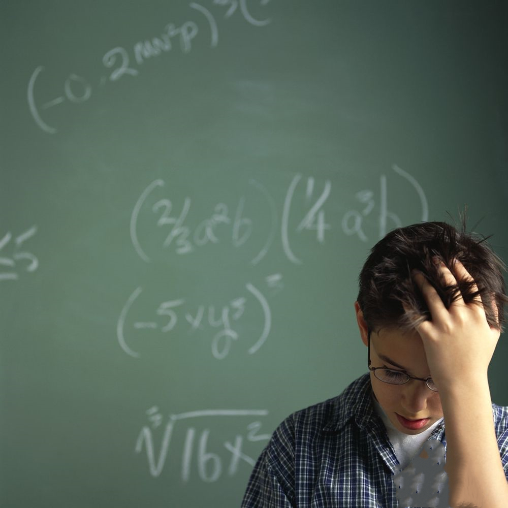 3岁小孩斑秃用什么药比较好,三岁孩子斑秃可以治愈吗