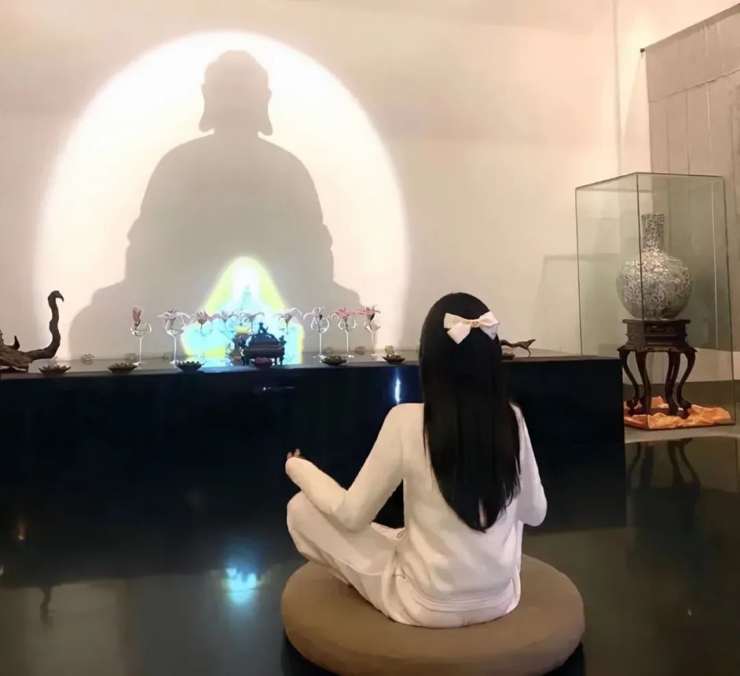 高小凤哪里吸引了高育良,高小凤多少岁遇见高育良