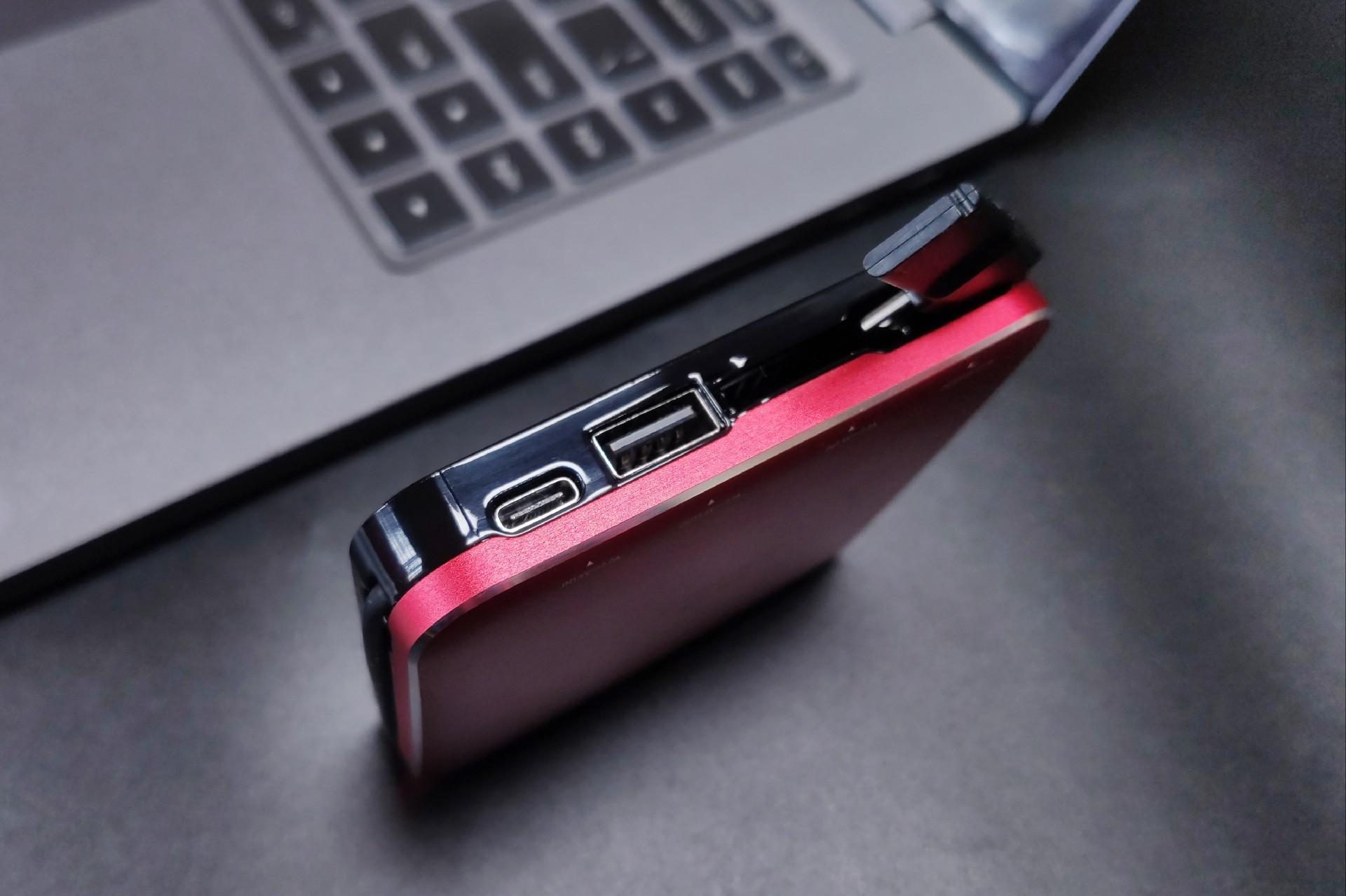 炫酷未来感充电宝,最有科技感设计感的充电宝