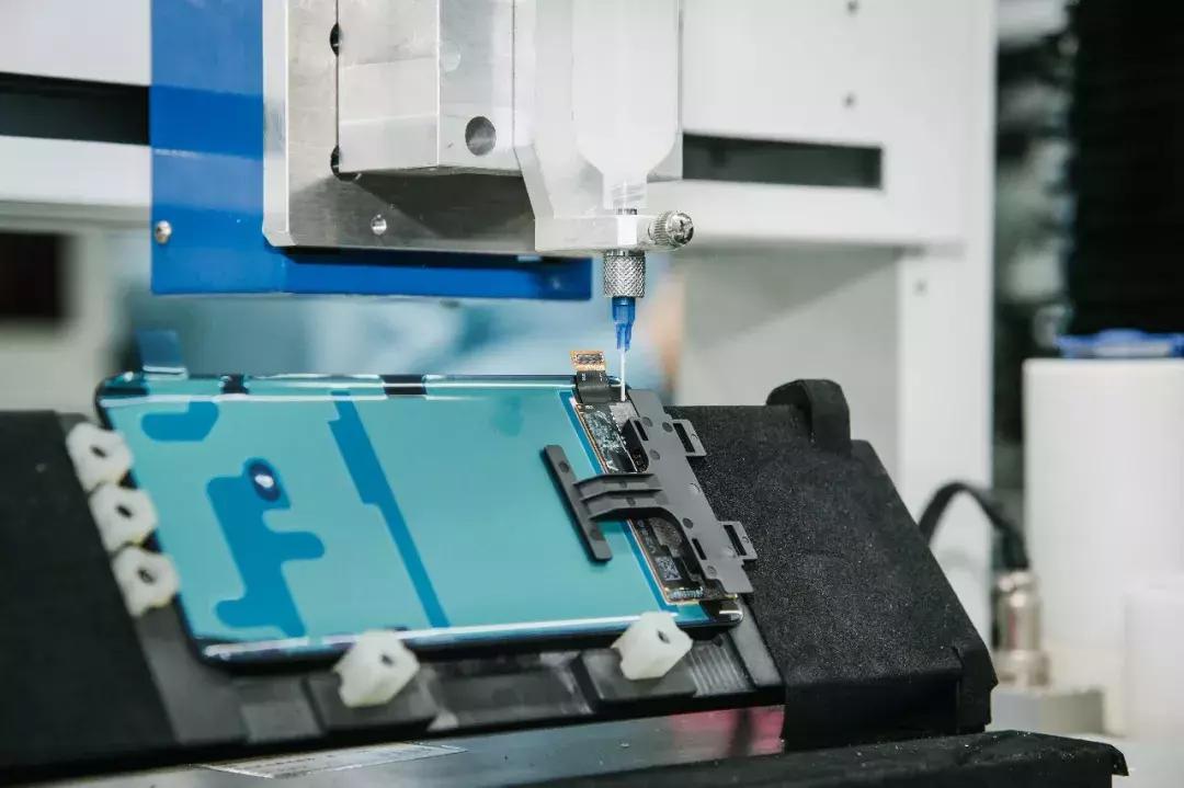 oppo小布和小爱哪个更强大,oppo实力有多强大