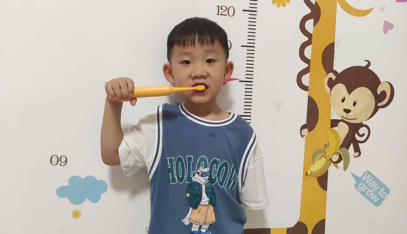 超人电动牙刷710s测评,combo儿童牙刷升级了什么