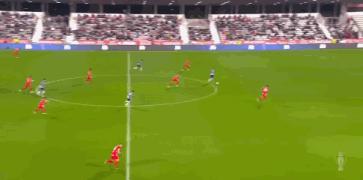 欧洲杯最佳进球重现！伊朗神锋超远吊射破门，曾让国足吃尽苦头