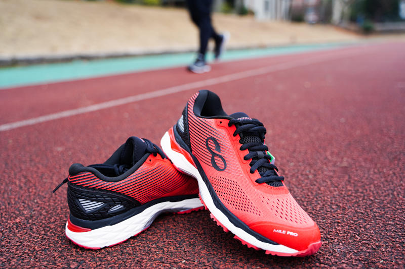 咕咚运动跑鞋,咕咚智能跑鞋21km