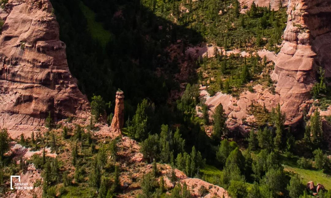 青海发现大规模罕见地貌奇观,青海现七彩流沙奇观