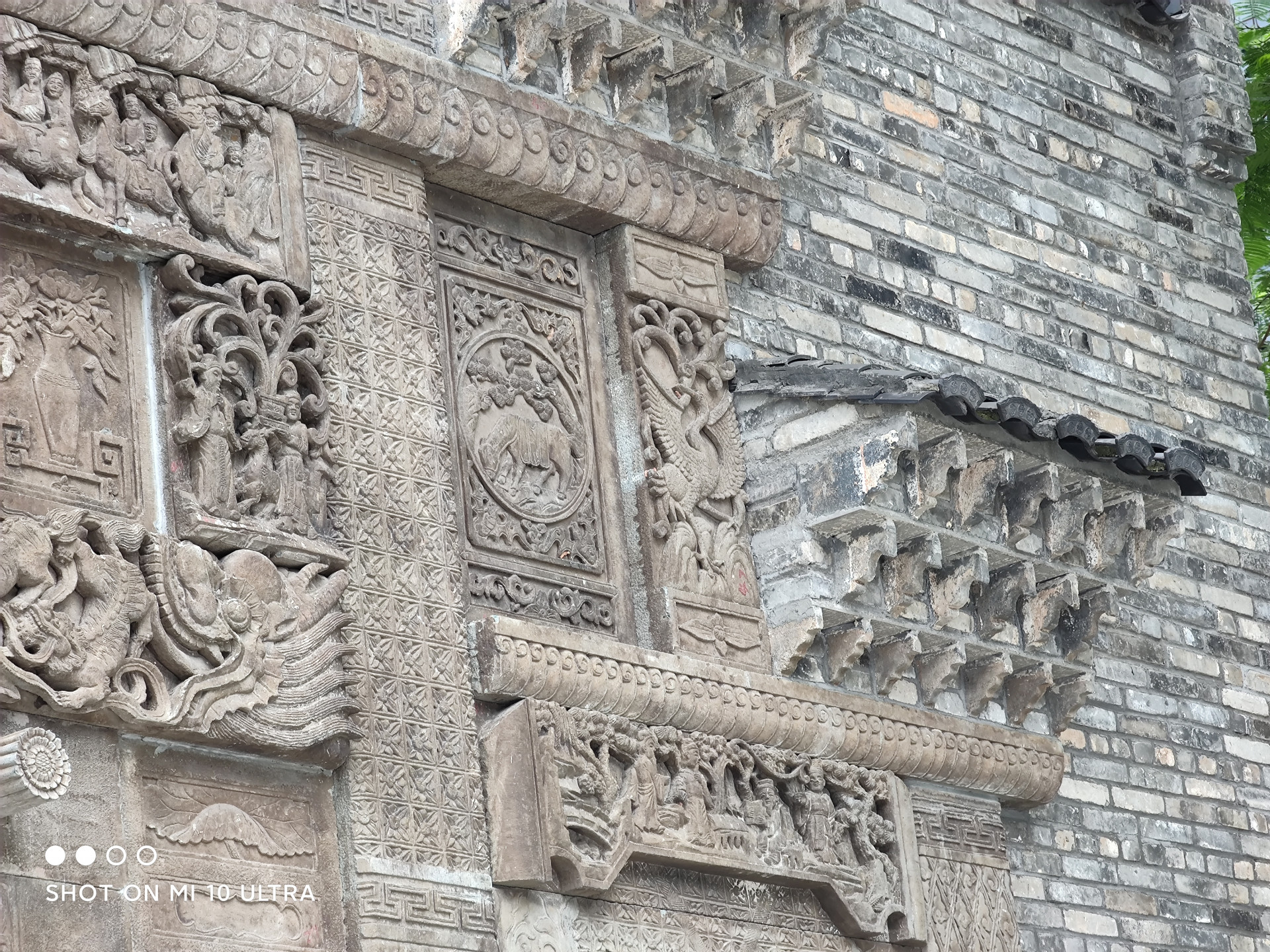 小米10至尊纪念版和华为p40pro+,小米10至尊纪念版对比华为mate40