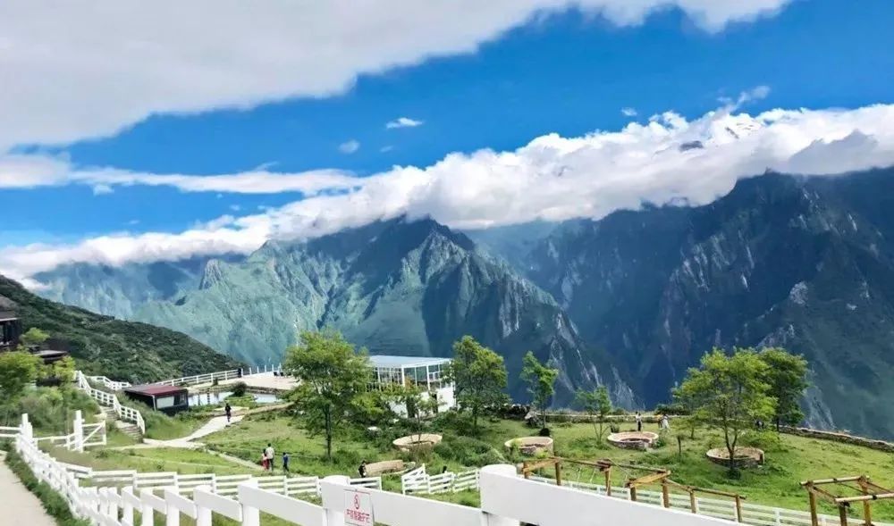 浮云牧场,“爆红”前后带给我们什么启示?