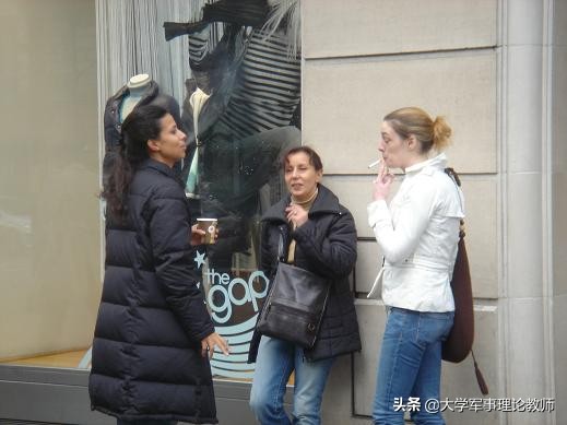 欧洲“女烟民”为何如此多：香烟曾被包装成女性的“自由火炬”