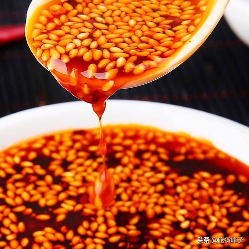 家用辣椒油怎么做好吃又香又辣,辣椒油怎么做才又香又辣又红亮