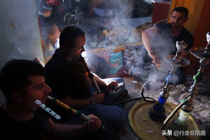 埃及开罗面临人口过密困境,埃及首都开罗的真实现状