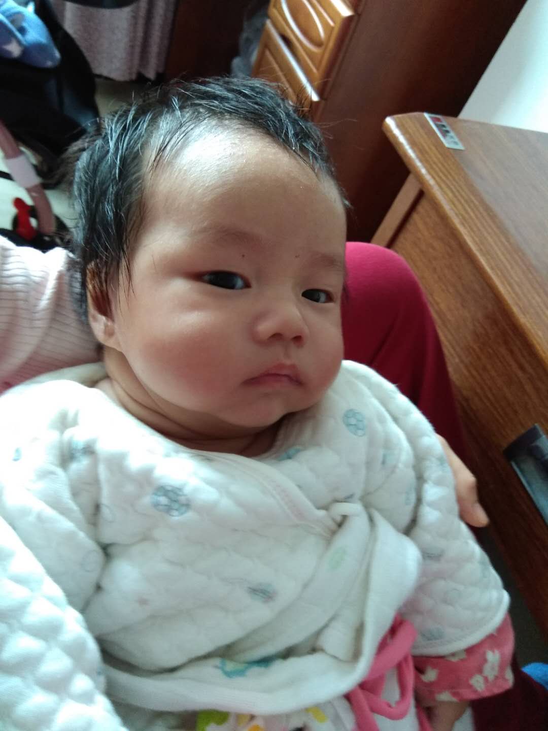 宝宝咳嗽怎么办最有效,喝奶时呛奶咳嗽的正确处理方式