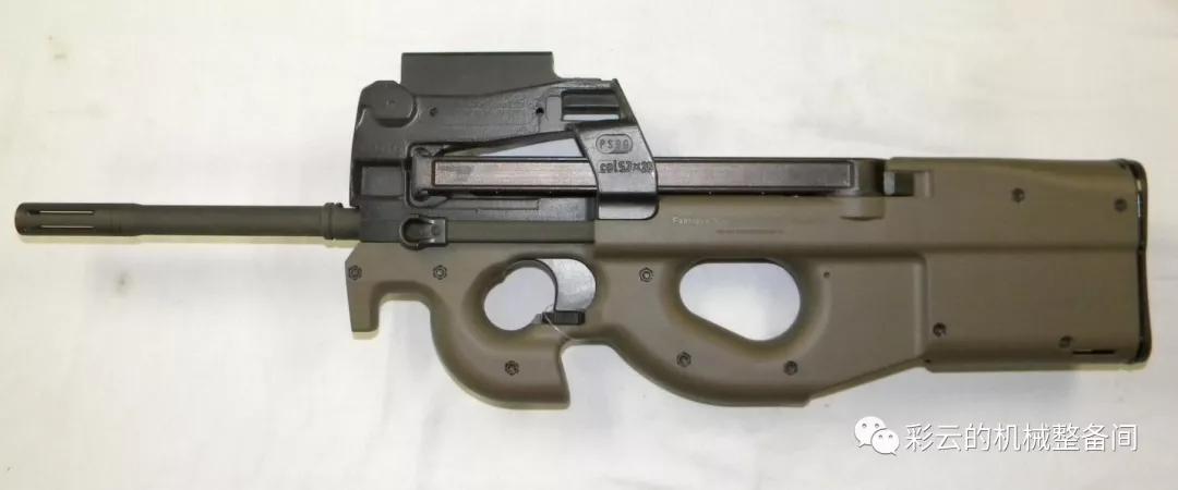 说到PDW你首先想到的就是它——比利时P90单兵自卫*器武**