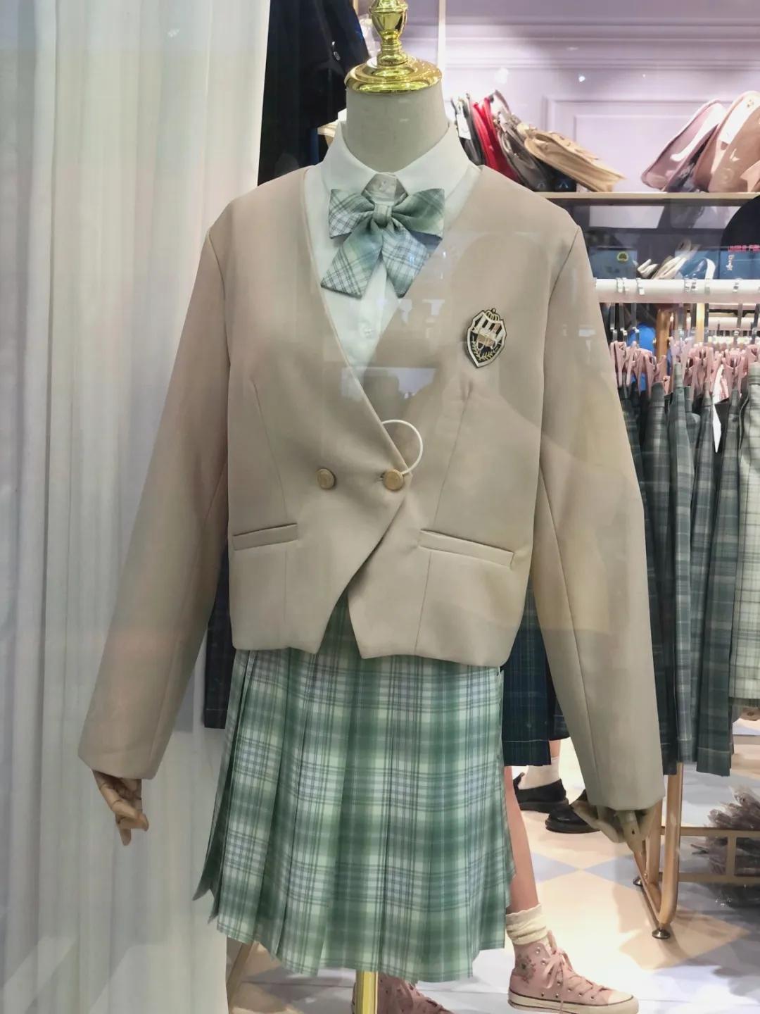 杭州洛丽塔jk汉服三坑实体店,西安汉服探店汉棠汉服