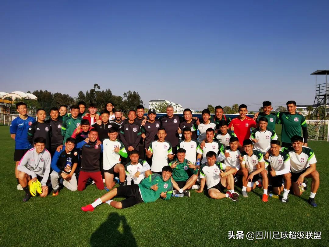 新疆天山雪豹降薪,川足最新消息