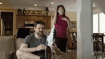 鞋子很臭怎么刷才能不让它臭呢,鞋子臭的最佳办法快速不臭