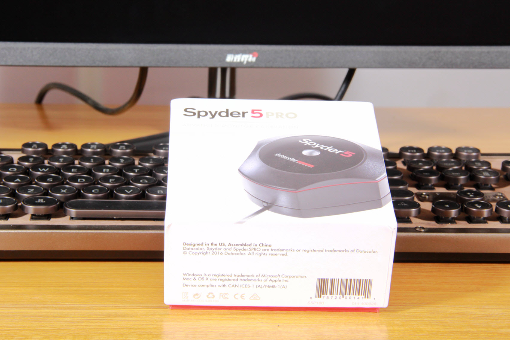 大屏遇上蓝蜘蛛,Spyder5Pro实测游戏悍将大屏电竞显示器电竞