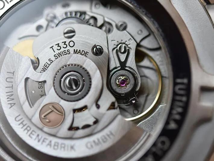 浪琴好还是万国表好,浪琴的手表好还是万国的好