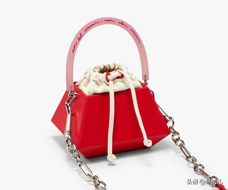 今年春夏必买的4款包包,包包推荐小众高级感红色