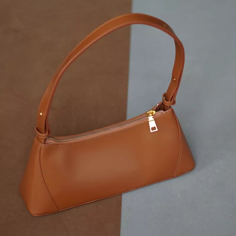 小众设计感经典百搭腋下包,今年最流行的百搭腋下包