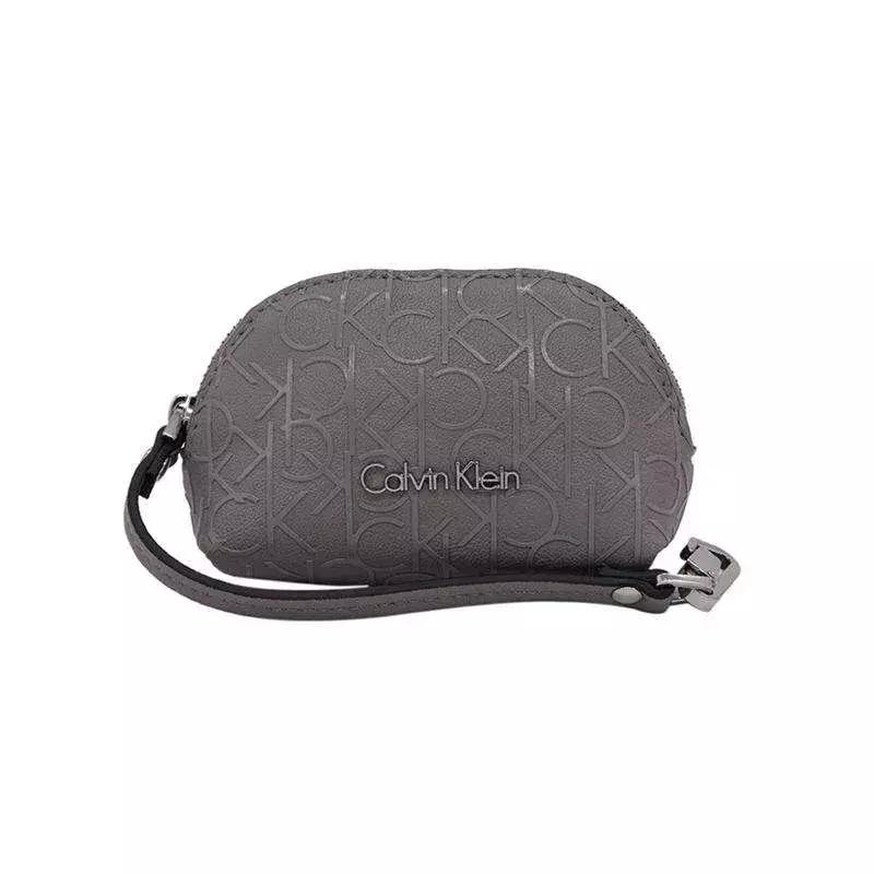 美国第一大设计品牌,美国第一位品牌设计师