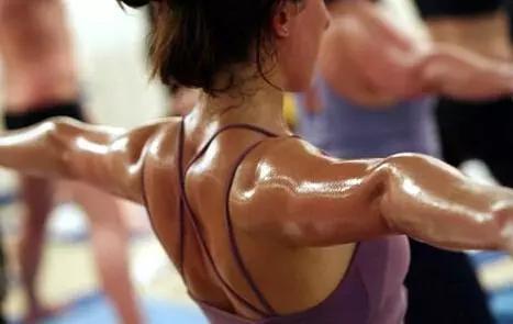 为什么很多人说瑜伽有害,高温瑜伽的缺点有哪些