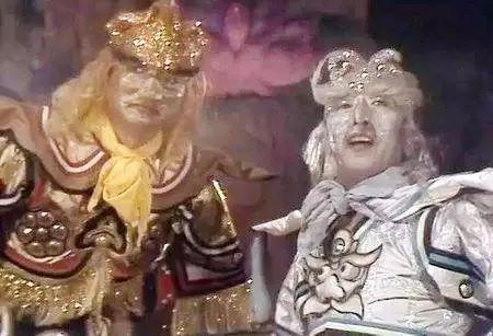 化妆真的会越来越丑吗,终于明白为什么化妆那么丑了