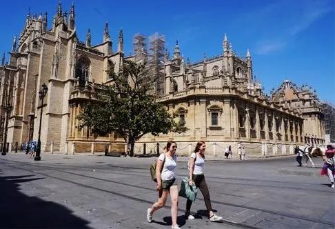 西班牙是第一代日不落帝国吗,曾经的海洋霸主西班牙