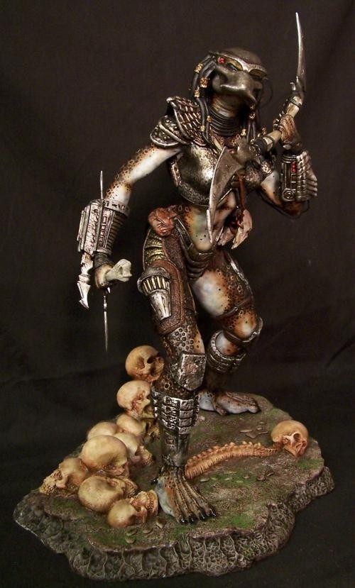 还记得在太空中游荡的铁血战士长什么样吗?一起来看看