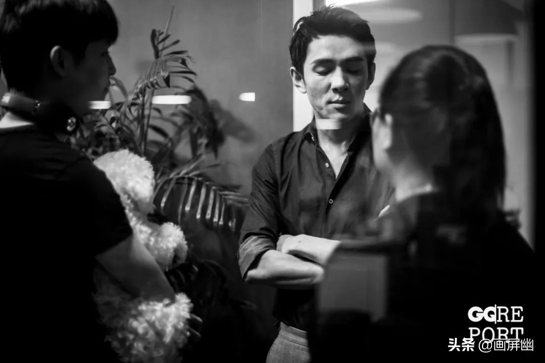 没有背景非二代，一张口却价值千万，比明星还明星的李佳琪第2篇