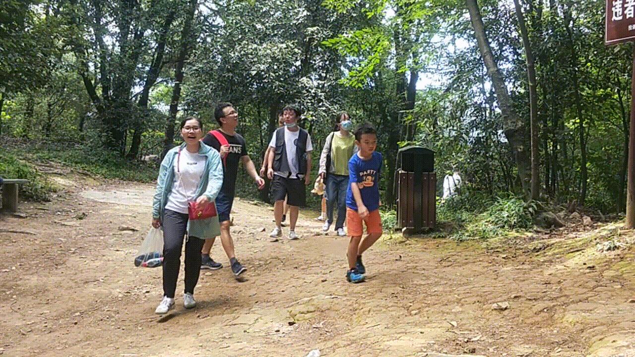 南岳72峰白云峰,南岳72峰之一聚湖峰