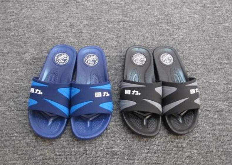 拖鞋坏了可以扔一只吗,拖鞋坏了扔垃圾桶